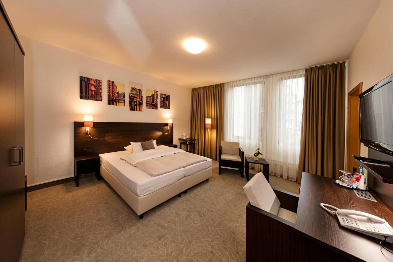 המבורג Hotel Cristobal מראה חיצוני תמונה